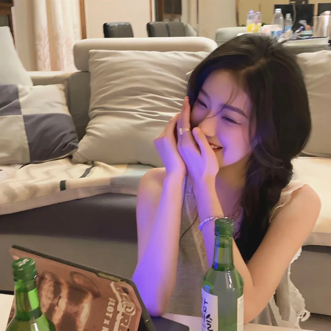 午夜的太阳海报