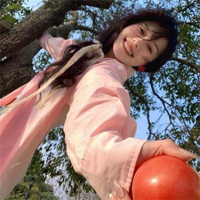 三个蓝月亮海报
